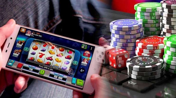 Filipino player browsing bingo online platform on a mobile phone